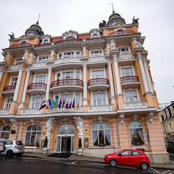 MARIÁNSKÉ LÁZNĚ – HOTEL HVĚZDA