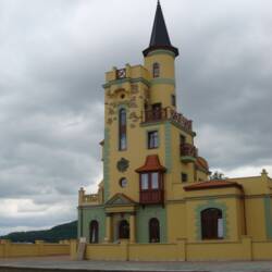 TEPLICE – ŠKOLÍCÍ STŘEDISKO VIAMONT